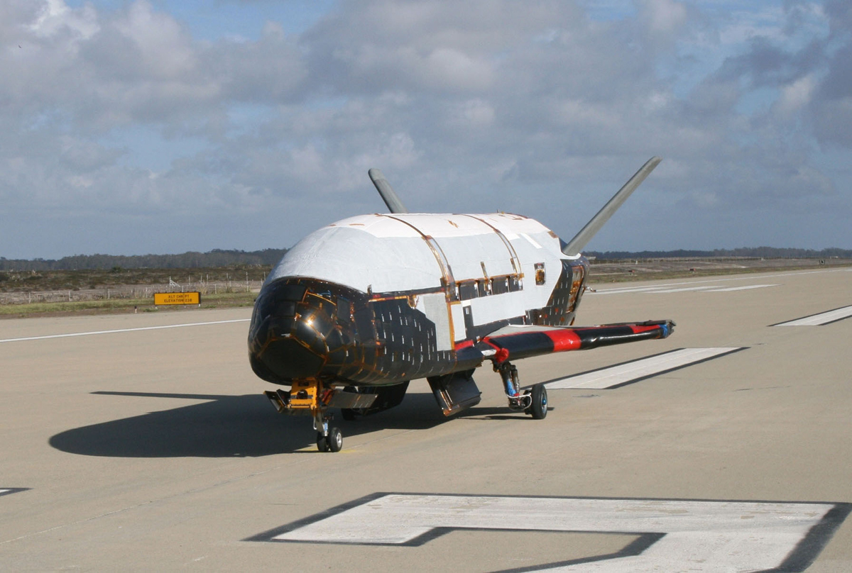 Secretive Air Force Space Plane's Purpose Questioned